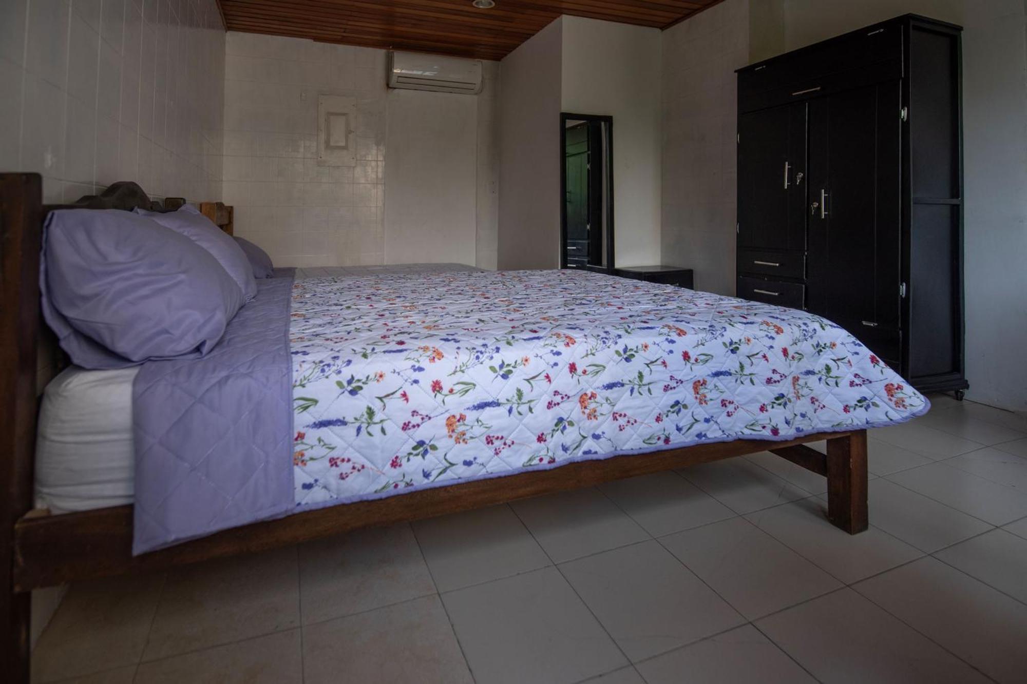 Bueno, Bonito Y Barato Apartment Cartagena